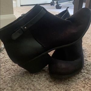 Old Navy Boots size 10